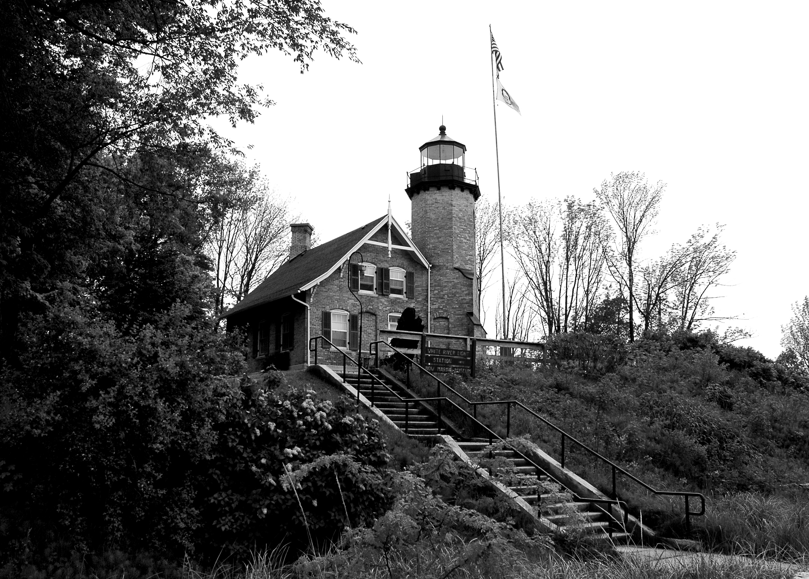 WHITE RIVER LIGHTHOUSE MI